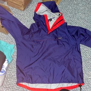 Patagonia rain coat size medium